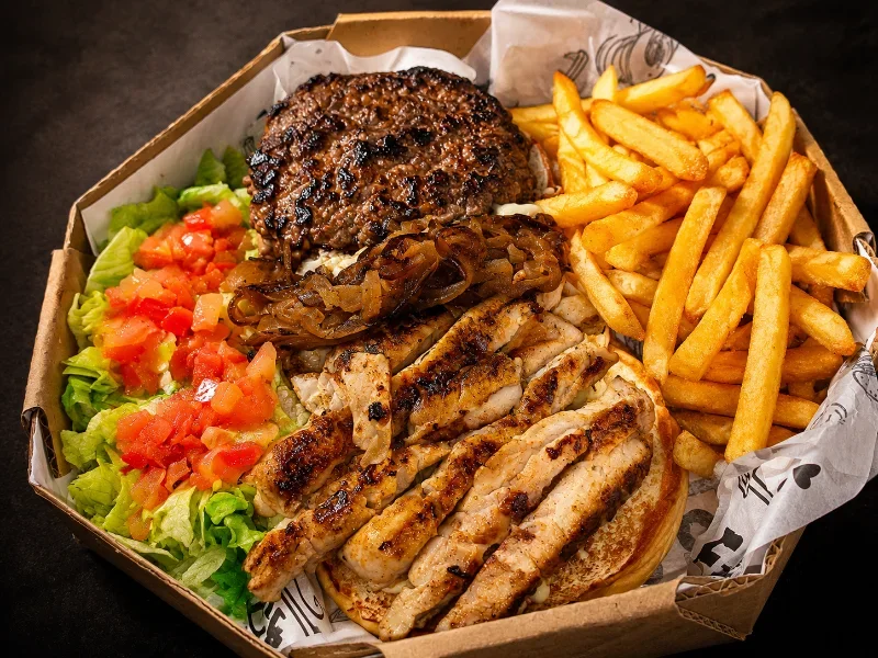 Lanche aberto de frango